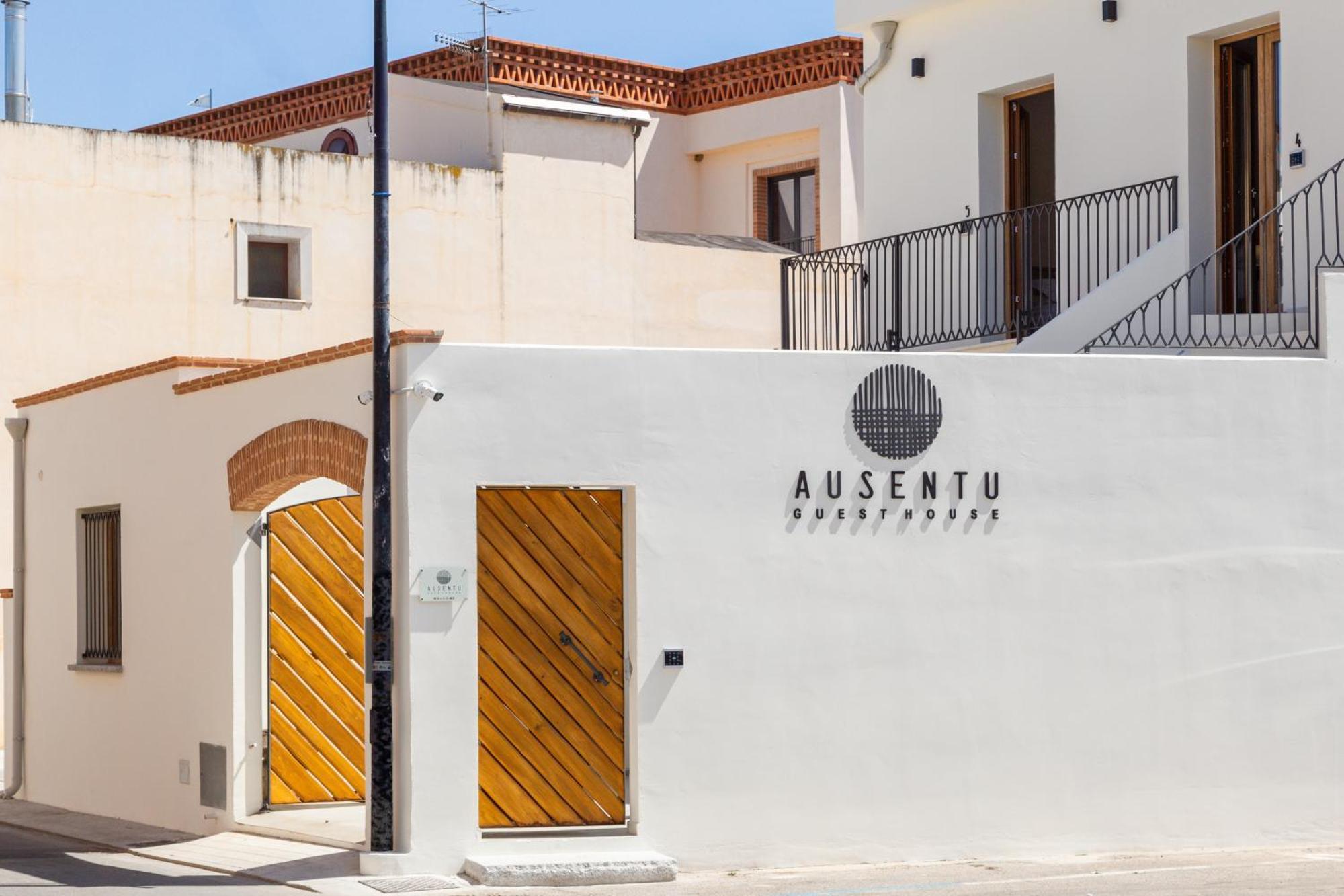 Ausentu Guest House Tortolì Eksteriør bilde