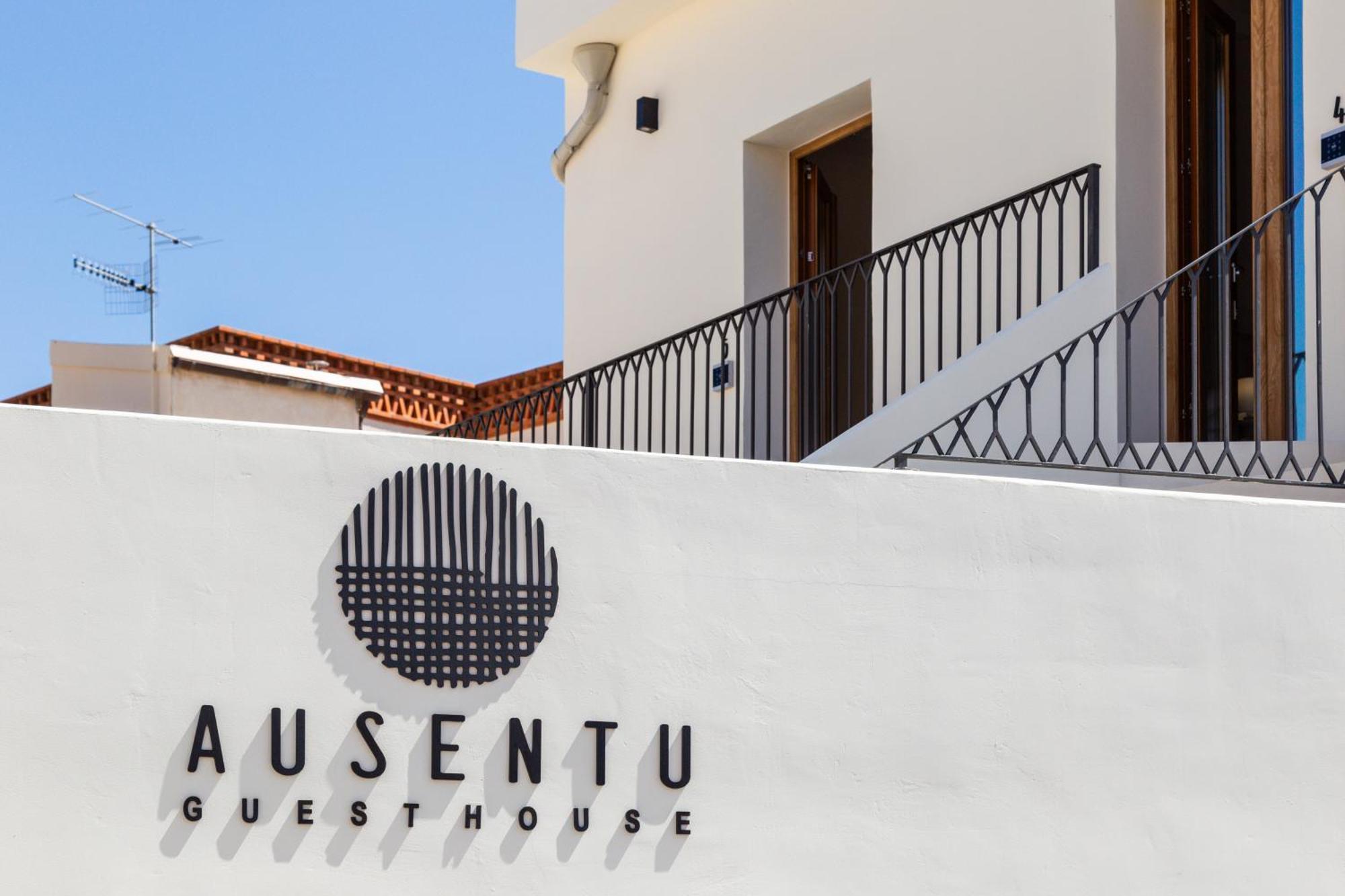 Ausentu Guest House Tortolì Eksteriør bilde
